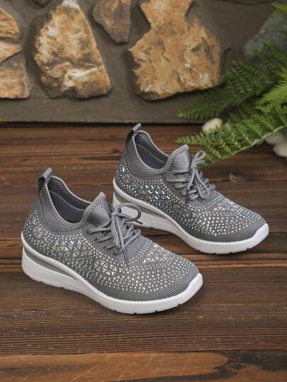 Van Skr Zapatillas blancas de punto con strass de oxígeno ligero, suela blanda con aumento de altura, zapatos deportivos casuales de malla transpirable, tacones de cuña para mujer