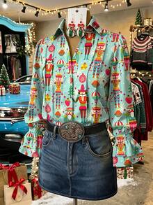 Women's Festive Nutcracker Print Blouse - Holiday Light Blue Long Sleeve Top With Ruffled Cuffs - Chic Christmas Party Button-Up Shirt - Seasonal Gift - 薄荷藍 - 查看 3