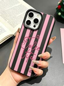 Casing Ponsel "La Vita" Bergaris Hitam & Merah Muda Modis dan Dapat Dipersonalisasi, Pelindung Anti-Selip dan Anti-Jatuh, Kompatibel dengan iPhone 18/18Pro/18ProMax/17/17Pro/17ProMax/16/16Pro/16ProMax/15/15Pro/15ProMax/14/13/12/11 - MultiWarna - View 2