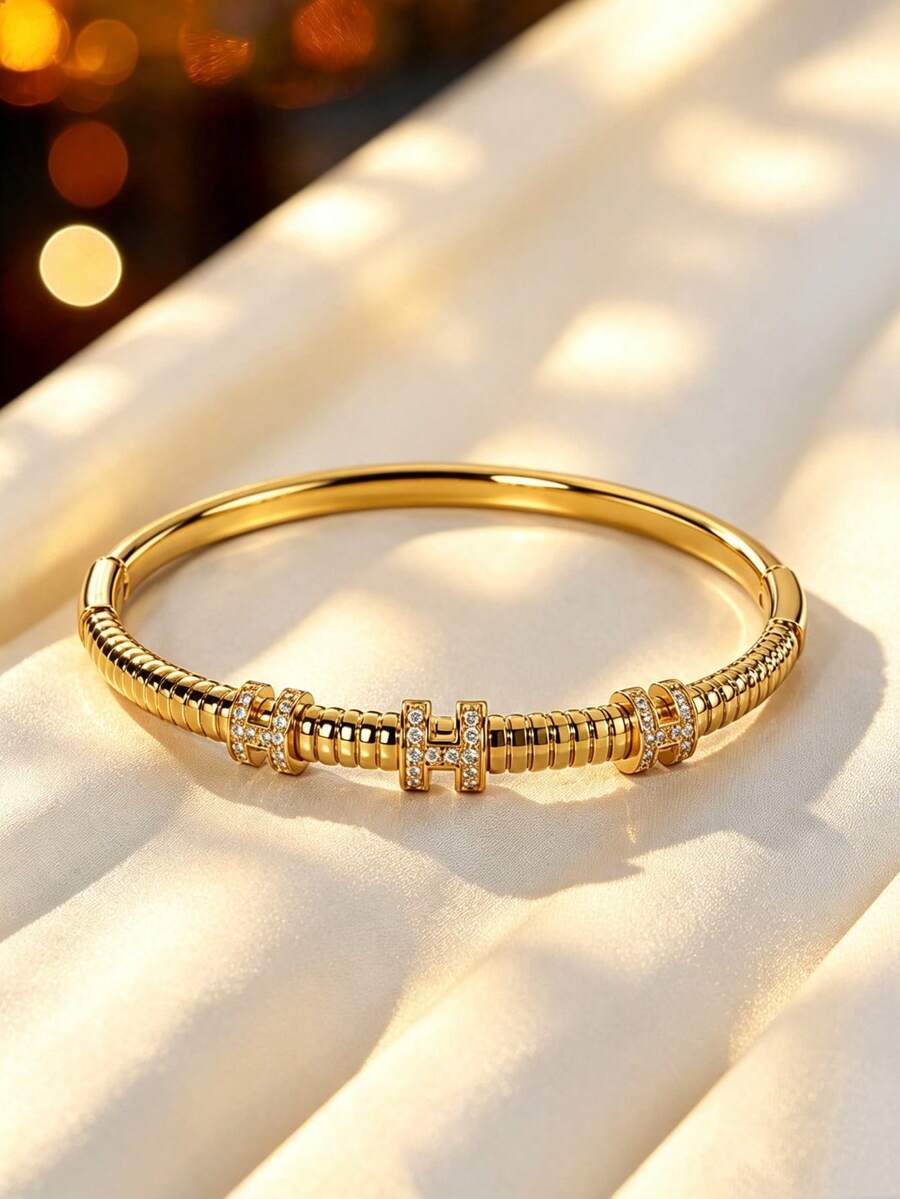 1pc Vintage Cylindrical Texture H Element Zirconia Inlaid Bracelet, Niche Design Commuter Layering Versatile Atmospheric Elegant Hand Accessory - Bracelet - View 1