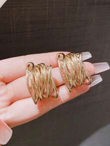 1 Pair Of Personalized Simplicity Exquisite And Elegant Earrings Suitable For Women's Daily Commuting ﻿ - Gold - View 3