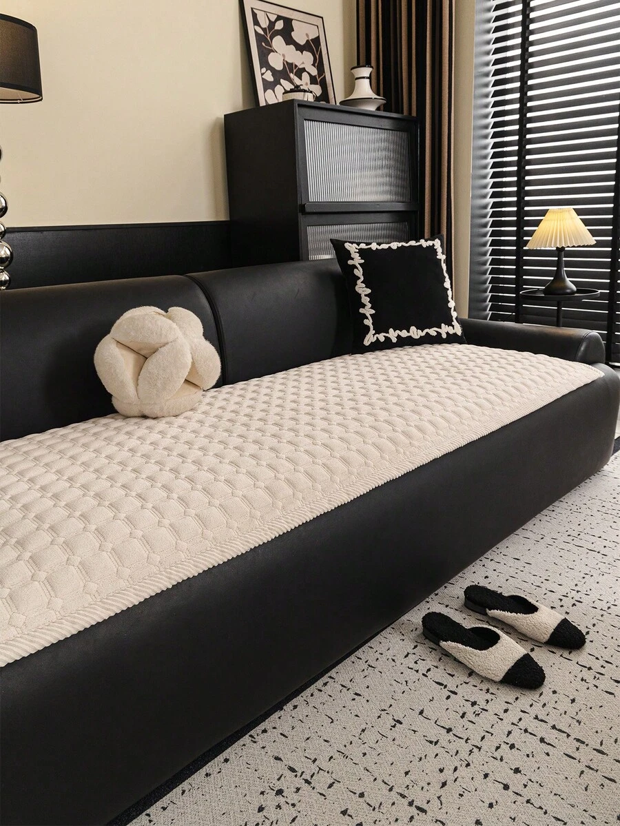 SANMOSPIN 1 Buah Bantal Sofa Mewah Berlapis dengan Lis, Pola Kotak Minimalis, Kerajinan Berlapis, Cocok untuk Musim Gugur/Dingin, Bantal Sofa Mewah yang Lembut dan Nyaman, Aman untuk Hewan Peliharaan, Dapat Dicuci dengan Mesin, Penutup Pelindung untuk Dekorasi Kamar Tidur, Ruang Tamu, Kantor, dan Rumah - Putih - View 1