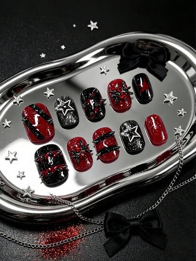 10 piezas de uñas postizas cortas cuadradas y redondas, con purpurina fina burdeos, araña 3D negra y plateada, circonita roja y strass, estilo punk de Halloween, ambiente de festival de música electrónica, estilo callejero de la subcultura Y2K, listas para fotos, incluye 1 pieza de pegamento de gelatina y 1 pieza de lima de uñas