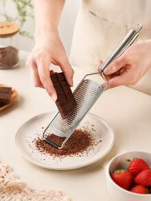1pc Stainless Steel Cheese Slicer, Lemon Grinder, Chocolate Slicer, Cheese Grinder, Ginger And Garlic Grinder, Used For Cheese, Lemon, Spices, Chocolate, Citrus, Fruits And Vegetables, Suitable For Families, Restaurants, Dessert Shops, Parties - Multicolor - View 6
