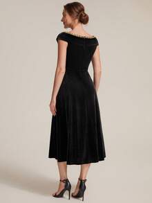 EVERPRETTY Autumn Elegant Luxury Rhinestone V-Neck Velvet Black Formal Evening Gown Suitable For Dinner Party Gathering - Black - View 4