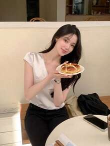 法式優雅復古極簡V領日常百搭珍珠光澤夏季襯衫 - 杏色 - 查看 2