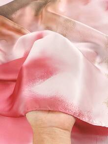 1件女款緞面紮染印花長圍巾，輕盈透氣親膚百搭夏季圍巾，全包邊，柔軟垂墜感高端，適合日常穿搭 - 紅色暈染 - 查看 8