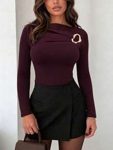 女士性感、优雅、简约魅力日常穿搭，适合聚会、约会、派对等场合。采用弹力舒适的针织面料制成。特色二合一设计，胸前褶皱，圆环扭结，不对称荷叶边下摆，镂空交叉肩带。适合晚宴、假日、学校、办公室、居家、生日、单身派对、音乐会、旅行、机场、下午茶等场合。 - 酒紅色 - 查看 7