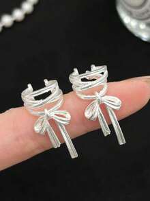 1 Pair Bow Ribbon Earrings, New Niche Design, Minimalist Elegant Versatile Premium Feel, No Piercing Ear Clips - Silver - View 2