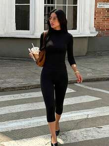 Women's Casual Black Stand Collar Top And Slim Fit Capri Pants 2 Pieces Set - Black - View 3