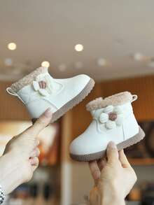 1 Pair Baby Boots With Handmade Knitted Floral Decoration On The Side, Sweet And Cute. Non-Slip Rubber Sole, Strong Grip, Stable Walking And Less Likely To Fall - Beige - View 4