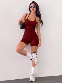 女款 2 件組 純色抓皺掛脖短版背心 + 高腰提臀短褲 健身瑜珈套裝 - 酒紅色 - 查看 2