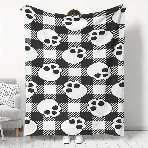 1PC Soft Black & White Plaid Skull Flannel Blanket, Antibacterial Thickened Home Decor, Suitable For Sofa Bed Living Room Travel Office Shawl Blanket, Nap Blanket, Air Conditioning Blanket, Bed Sheet Blanket, Camping Blanket, Background Wall Decoration Blanket, Ideal Gift, Daily Gift, Birthday Gift