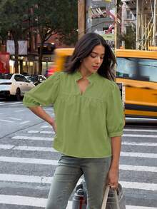 大尺碼女款 2025 春夏上衣，時尚新款法式風格泡泡袖女式襯衫，返校季美式教師風，70年代復古極簡法式古董教師襯衫，休閒短袖純色上衣，適合外穿 - 綠色 - 查看 1