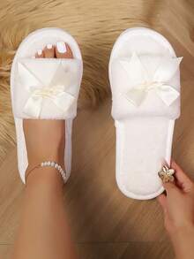 Sandal Rumah Wanita Warna Polos Terbaru dengan Hiasan Pita dan Ujung Terbuka, Sandal Lantai Dalam Ruangan yang Nyaman untuk Semua Musim - Putih - View 9