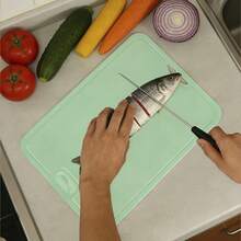 1pcFood-Grade TPU Cutting Board, Mildew-Proof Double-Sided Cutting Board With Hanging Holes, Separate Raw And Cooked Kitchen Preparation Board, Special For Cutting Fruits, Vegetables And Meat, Easy To Clean With One Flush, And Odor-Free Househol - 1pc Green - View 8