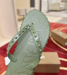 CL Explosion Red Rivet Sole Non-Slip Flat Heel Clip Foot Beach Sandals Outdoor Couples - 軍綠色 - 查看 6