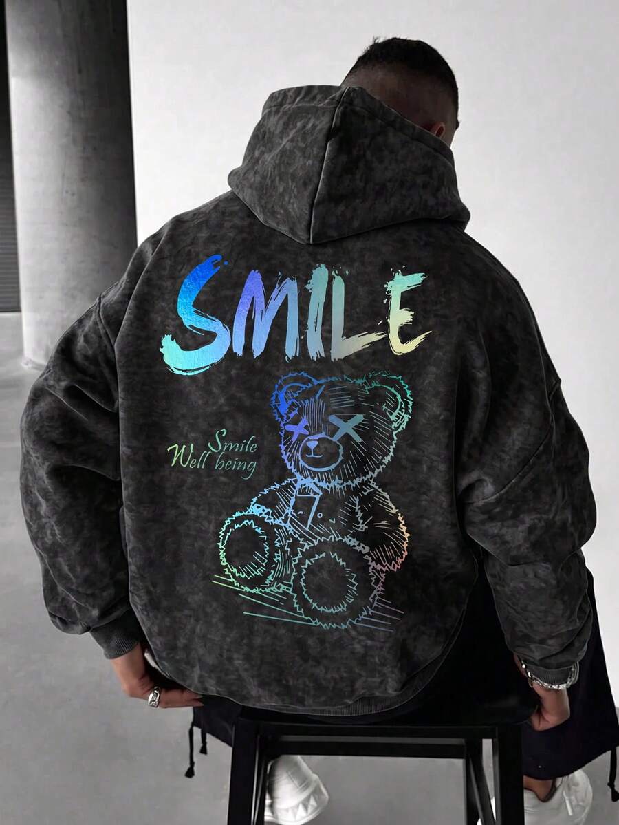 男士黑色灰色水洗紮染漸層彩色線條 SMILE X-Eye 熊圖案連帽衛衣，寬鬆版型袋鼠口袋抽繩運動衫