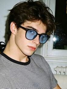 1 Pair Cool Men's Minimalist Large Frame Colored Lens Fashion Glasses, Soft High-Definition Lenses With UV Protection And Sunshade, Suitable For Spring/Summer Driving, Commuting, Outdoor Travel And Outfit Matching - Multicolor - View 2