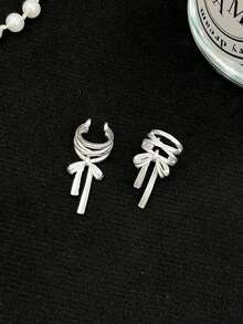 1 Pair Bow Ribbon Earrings, New Niche Design, Minimalist Elegant Versatile Premium Feel, No Piercing Ear Clips - Silver - View 3