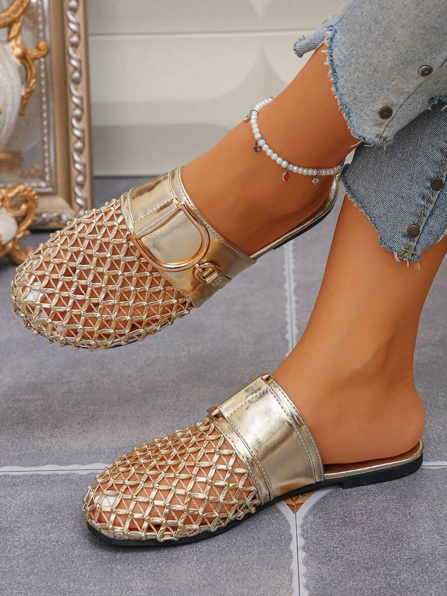 Women Gold Hollow Out Slip-On Flat Slides, Cushioned Low-Heel Plus Size Shoes, Ideal For Outdoor Travel, Casual Dinner & Gatherings - Golden Diamond PU - View 1