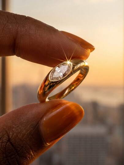 Cincin Tunangan Wanita Elegan, Cantik, Memukau, dengan Batu Zirkonia Kubik Potongan Marquise, Perhiasan Pernikahan, Hadiah Liburan Sehari-hari, Festival Musik, dan Ulang Tahun.