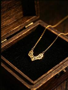 1 pieza Collar vintage estilo palacio con diseño de enredadera en forma de V para mujer, diseño único de patrón de volutas tallado hueco, uso diario, regalo para la mejor amiga - Collar en forma de V con diseño de enredadera - Ver 2