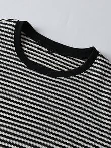 Camvyn Men's Summer Casual Fashion Jacquard Slim Fit Crew Neck Short Sleeve T-Shirt - Black - View 3