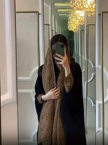 1件女款前開襟豹紋披肩式長袍開襟衫，優雅端莊長款袍，中東杜拜時尚 - 彩色 - 查看 5