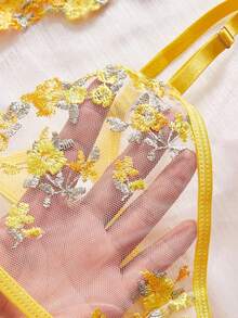 法式復古性感內衣 2 件組 女款文胸套裝 透視刺繡文胸套裝 情人節約會內衣 - 黃色 - 查看 6