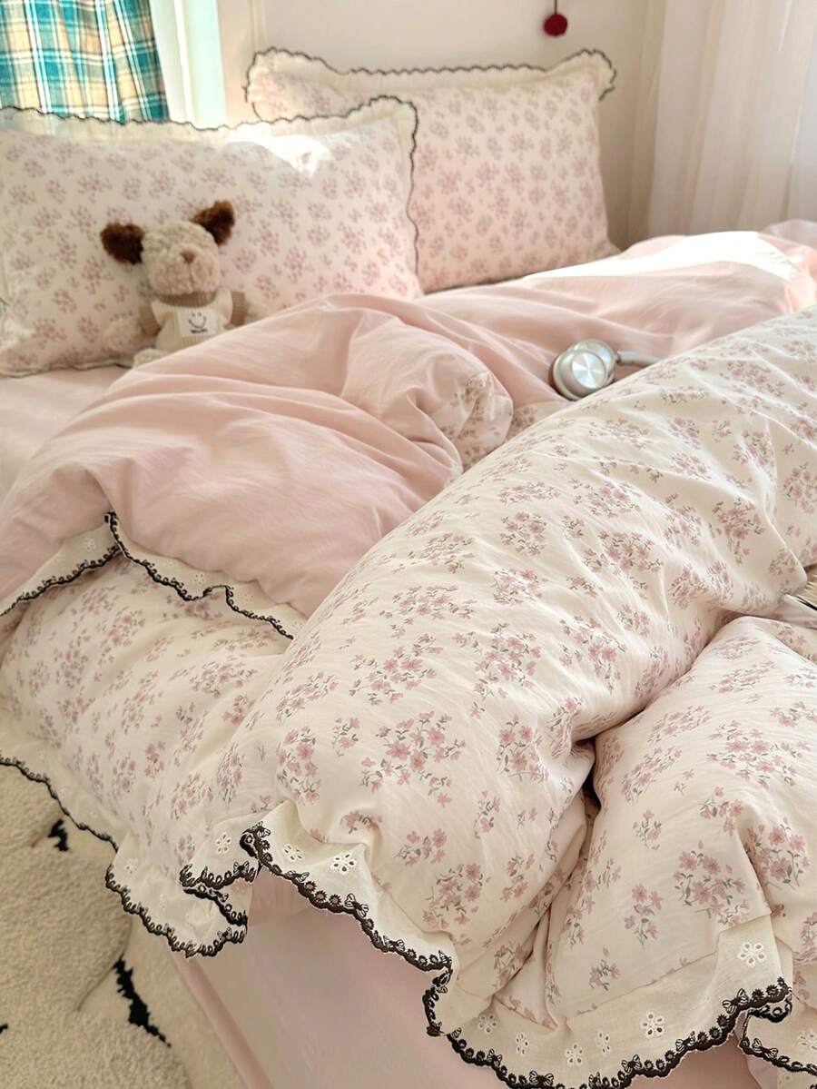 Light Pink Romantic Lace 4-Piece Bedding Set, French Country Style Bedding Set, Breathable Soft All-Season Bedding Set Including 1 Duvet Cover, 1 Bed Sheet, 2 Pillowcases, No Filling, Suitable For Bedroom, Dorm, Home Use, Multiple Size Options, Back To School Dorm Decor, College Decor - Baby Pink - View 1