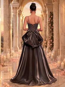 VIPGIRL Elegant Caramel Color Spaghetti Strap Evening Gown, Fully Embellished With Beads And Sequins Embroidery, Vintage Vibe. Party Wedding Fall - Lilac Purple - View 2
