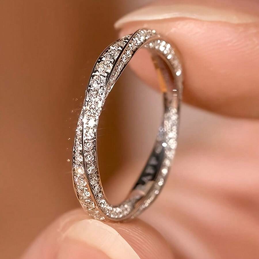 Twisted silver löftesring, infattad med gnistrande vit kubisk zirkonia, delikat tunn bröllopsringstillbehör, minimalistisk och mångsidig, lämplig för par som löfte, förlovning och daglig användning - Silver - Visa 1