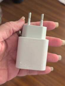 1 pieza Caja de almacenamiento oculta con forma de enchufe de cargador creativo - Con decoración de puerto de carga (Sin función de carga real) - Puede almacenar efectivo, tarjetas, llaves, unidades USB, anillos, monedas, pastillas, caja fuerte de viaje - A - Ver 4