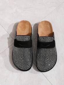 Sandalias tipo mule de mujer HGUIGJ de verano, nuevas, con punta redonda, strass y suela gruesa, estilo slip-on para playa y vacaciones, adecuadas para viajes al aire libre y compras diarias - Negro - View 4