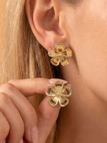 Women Large Five Petal Flower Stud Earrings, Waterproof Stainless Steel Gold Tone Polished Blossom Post Earrings Jewelry Gift For Summer Holiday Daily - Multicolor - View 5