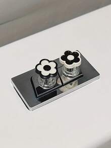 2/1pc Elegant Flower-Shaped Toilet Flush Button, Drill-Free Installation, Suitable For Bathroom Decor - Multicolor - View 9