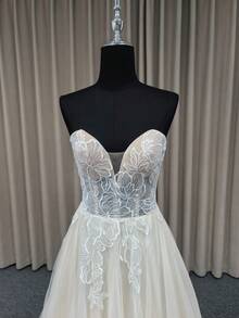 New Strapless Heart-Shaped Neckline Floral Embroidery Pattern Mesh Patchwork Wedding Dress Suitable For Lawn Wedding Beach Wedding Bridal Gown - Beige - View 6