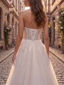 New Strapless Heart-Shaped Neckline Floral Embroidery Pattern Mesh Patchwork Wedding Dress Suitable For Lawn Wedding Beach Wedding Bridal Gown - Beige - View 4