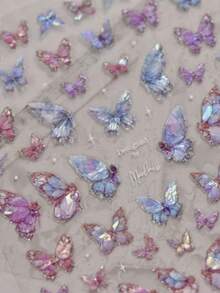 1 Set de Decoración de Arte de Uñas Estilo Etéreo y Soñador, Mariposa Degradada Transparente Hielo Púrpura-Azul con Brillo Láser Fino, Textura Transparente en Relieve 3D, Mariposas de Varios Tamaños Dispuestas Aleatoriamente, Autoadhesivo Fino y Ajustado, Impermeable Duradero y No Fácil de Despegar, Fácil DIY para Principiantes - Multicolor - Ver 2