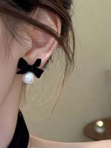 1 Pair Sweet Fashion Black Velvet Bow Pearl Stud Earrings Suitable For Women's Daily, Holiday, Banquet Wear - Black - View 2