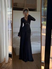 Gaun Halloween Elegan Leher V dengan Hiasan Renda, Lengan Berkerut Pas Badan, dan Lipit Panjang dengan Tali Pengikat - Hitam - View 6