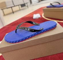 CL Explosion Red Rivet Sole Non-Slip Flat Heel Clip Foot Beach Sandals Outdoor Couples - 藍色 - 查看 5