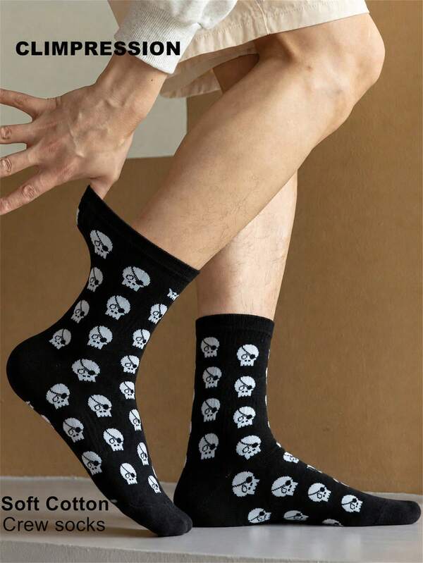 CLIMPRESSION Men's Skull Pirate Pattern Crew Socks, Novelty Cotton Mid Calf Socks, Fall Casual Fashion Dress Halloween Socks
