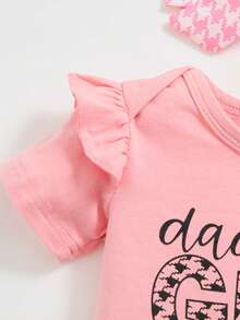 3pcs/Set, Baby Girl, Soft & Comfortable, Casual Cute Elegant, "Daddy's Little Princess" Letter Slogan Ruffle Short Sleeve Bodysuit And Bow Decor Houndstooth Shorts And Headband, Baby Girl Clothing, Infant Clothing, Newborn Baby Girl Clothing, Girl Clothing Set, Suitable For Daily, Party, Vacation, Outdoor Activities - Pink - View 5
