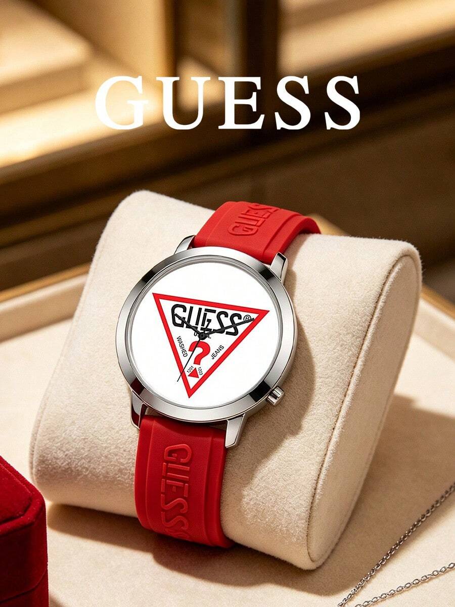 GUESS 銀色錶殼極簡腕錶,復古紅色三角 Logo 印花錶盤、壓紋 Logo 軟矽膠錶帶,時尚日常石英手錶 - 紅色 - 查看 1