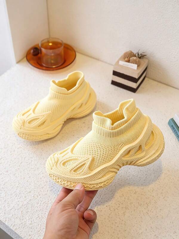 2026 Spring/Autumn New Kids Mesh Breathable Running Shoes, Casual Lightweight Comfortable Versatile Outdoor Sports Shoes