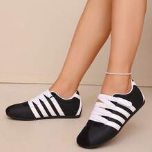 New Colorblock Striped Casual Training Shoes, Cross Elastic Lace-Up Hook And Loop Flat Shoes, Lightweight Daily Commute Shoes - Black - View 2