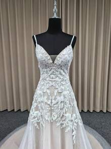 Elegant Sleeveless V-Neck Mesh Fabric Wedding Dress, Decorated With Applique, Long Formal A-Line Bridal Gown - Beige - View 7