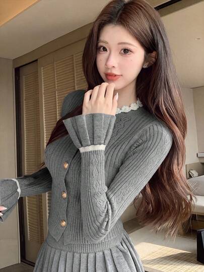 Cardigan tricoté à col rond avec bordure en dentelle, style preppy à motif argyle, cardigan court, tricot de style jeune, pour le printemps/automne, usage quotidien sur le campus et les trajets, tissu tricoté extensible, cardigan amincissant pour femmes de 18 à 35 ans